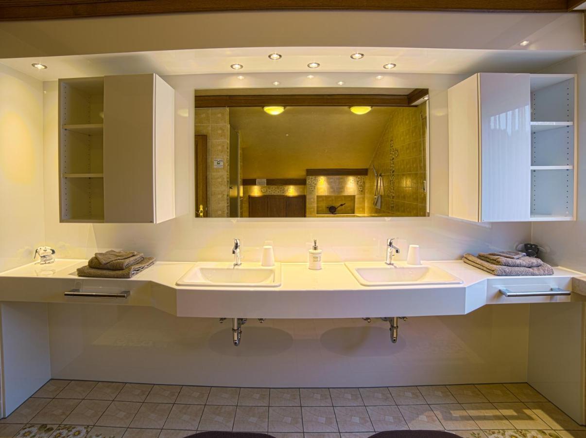 Hotel Eleganza Montjoie Extérieur photo