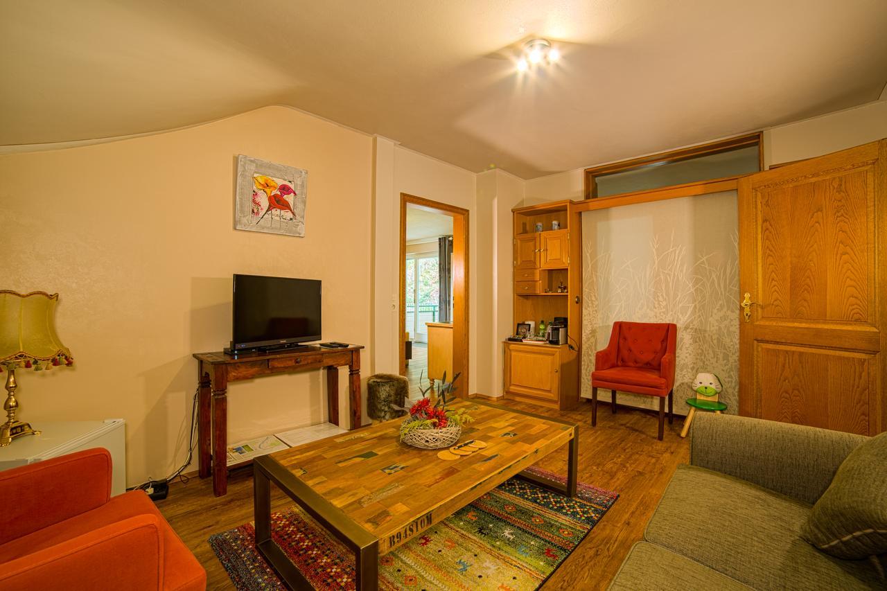 Hotel Eleganza Montjoie Extérieur photo